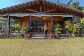SaffronStays Timber Crest